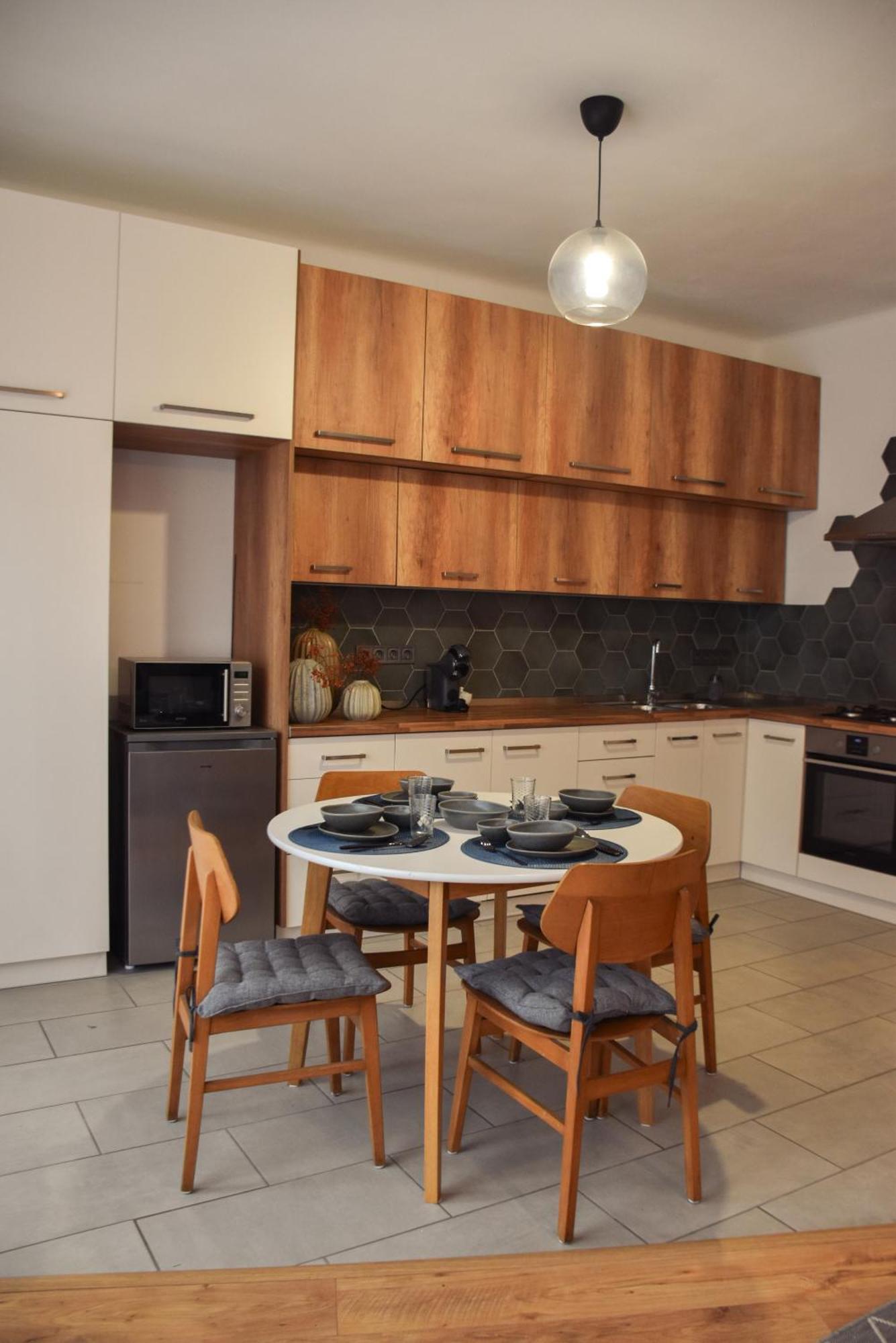 Foter Apartman Кишкунхалаш Экстерьер фото